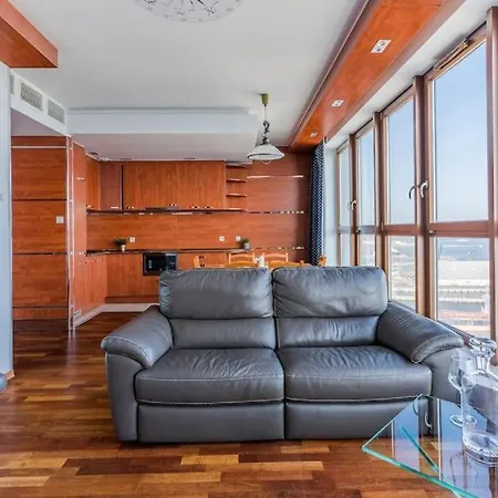Apartment Urbannestgroup_seatowers *